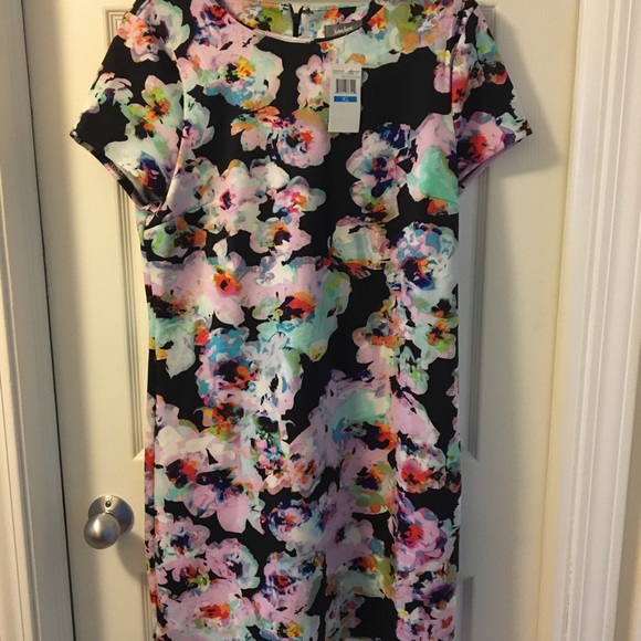 NEIMAN MARCUS NWT AUTHENTIC SHORT SLEEVES FLORAL PRINT DESIGN DRESS - Picture 3 of 14